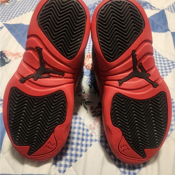 Jordan Kids Sneakers Black and Red - Picture 3 of 3